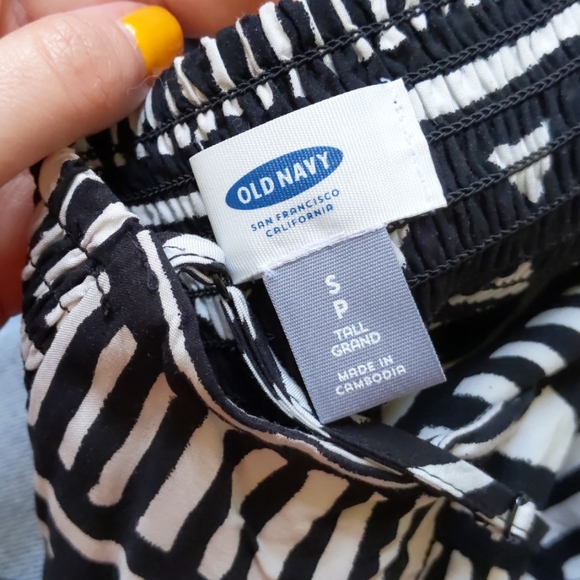 Old Navy Sundress - Picture 6 of 6